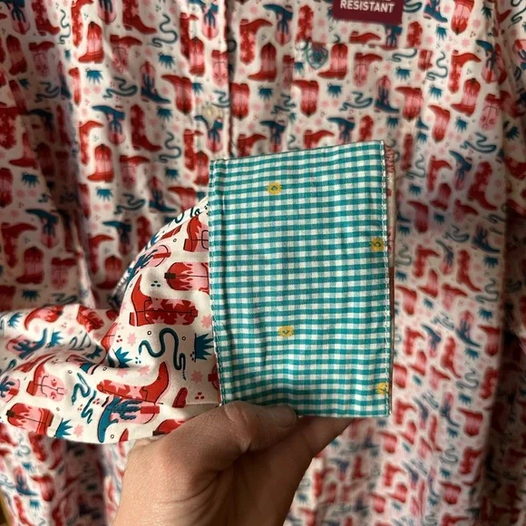 Ariat Women’s Kirby Boot Pattern Button Down *NWT* - Picture 2 of 5